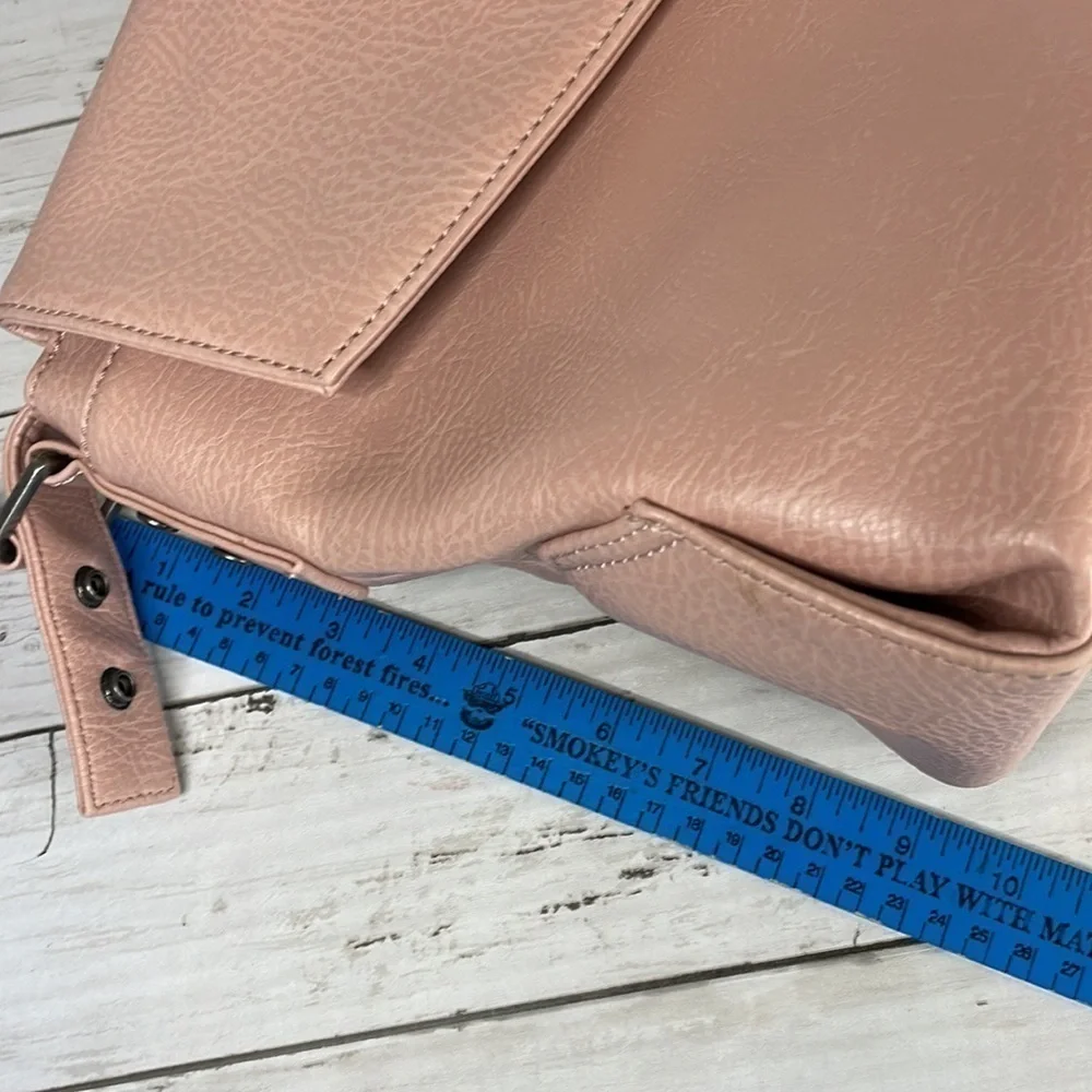 Matt and Nat Pink Monkland Dwell Hobo